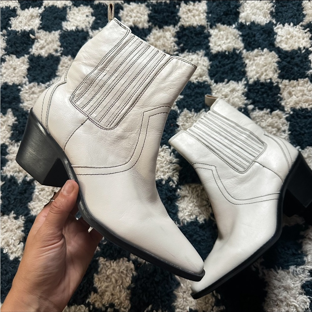 Crown Vintage Kanaria Western Bootie